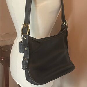 Vintage Coach Black Leather Shoulder Bag